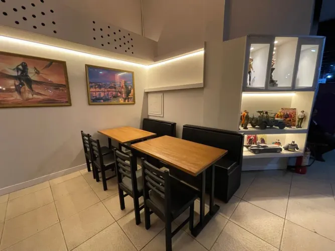Mesas e cadeiras para lanchonete e restaurante 