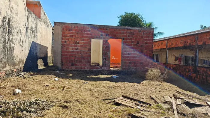 Terreno Nova Esperança perto do Karola