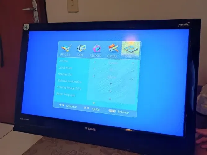 televisão Semp Toshiba de 32 polegadas -HDMI 