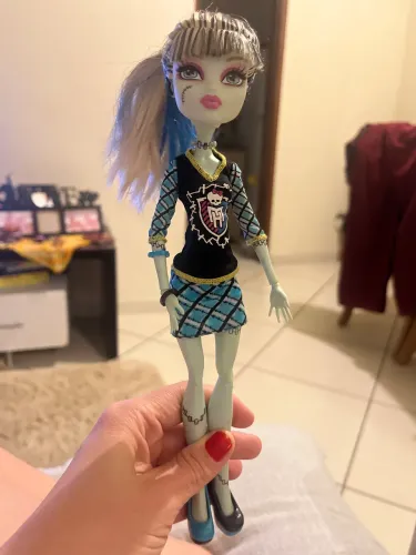 Monster High Frankie Stein original, da primeira geração (G1). ?