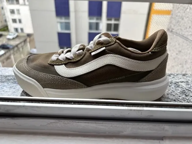 Tênis Vans novo