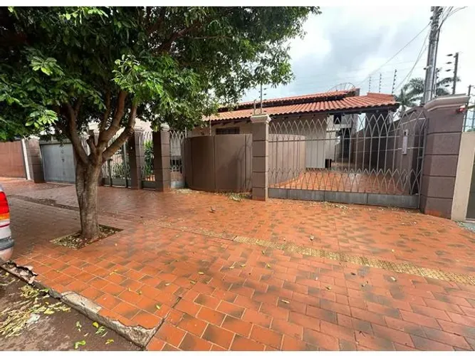 CASA RESIDENCIAL em DOURADOS - MS, Vila Planalto