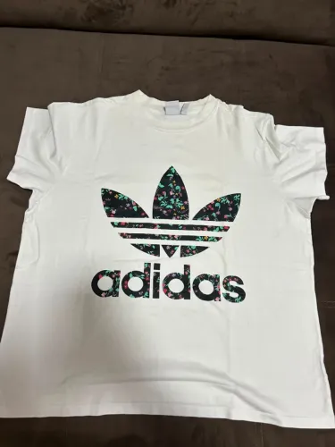 Camiseta adidas originals oversized G branca
