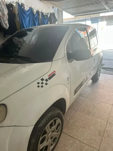 Fiat Uno Vivace 1.0 EVO Fire Flex 8V 3P 2014
