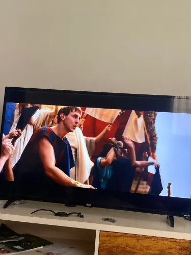 TV AOC