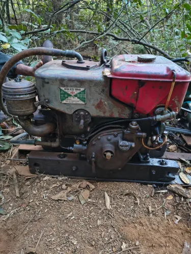 Vendo ou troco motor B9. R$ 3500