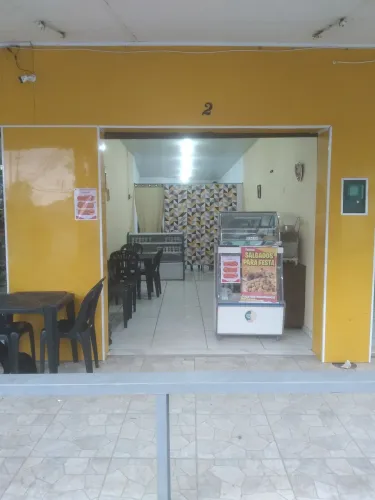 Vendo Loja do lado de CIEP