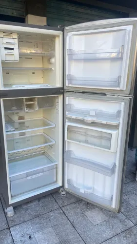 Geladeira frost free gelando ok. Entregamos