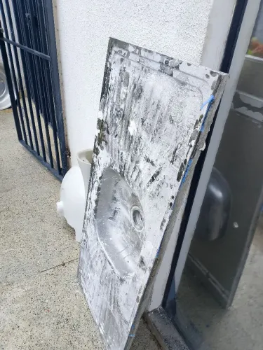 Pia de cozinha e banheiro