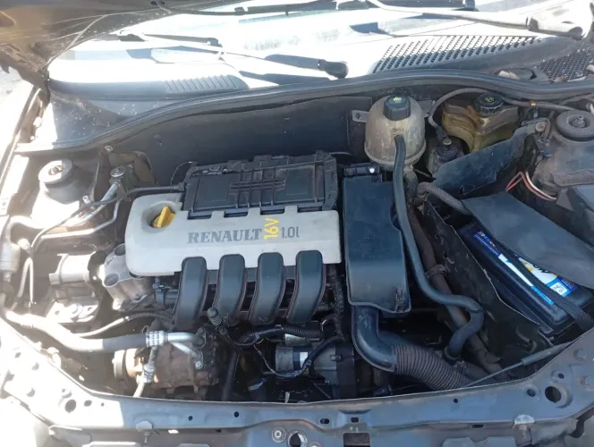 Renault Clio RT/ Privil. 1.0/1.0 Hi-power 16V 5P 2002