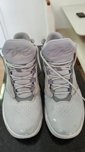 Air Jordan Max Aura 4 - Wolf Grey - DN3687-005