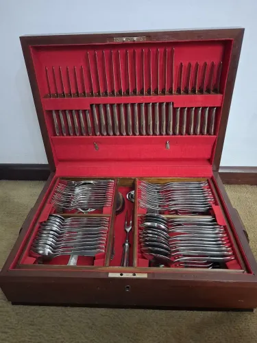Vendo faqueiro antigo Hércules dos anos 60