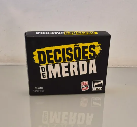 Jogo de Cartas - Decisões de M