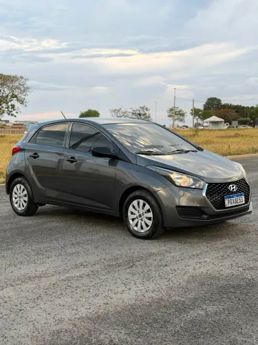 Hyundai HB20 Unique 1.0 Flex 12V Mec. 2019