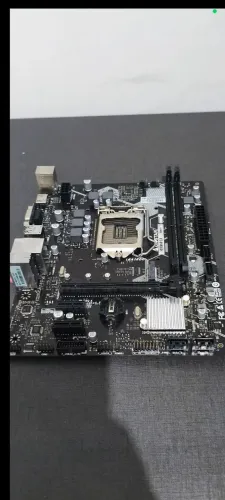Placa de mãe biostar H510MHP 2.0 defeito