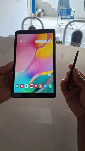 Com caneta S pen Tablet Samsung tab A 32Gbs 8 pole chip 4G faz ligacao facilito entrega