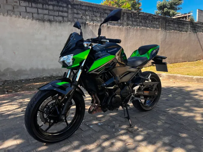 Kawasaki Z400 2022