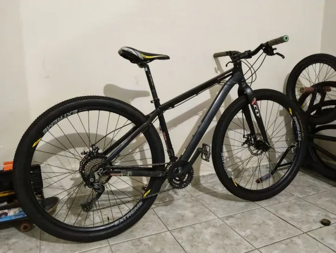 Bicicleta aro 29 MTB Rava pressure tamanho 17