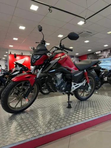 TITAN 160 EDIÇÃO 50 ANOS DISPONIVEL