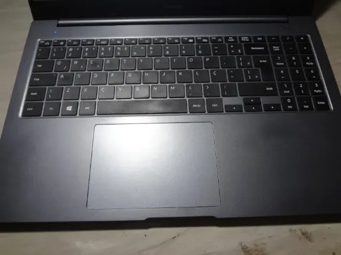 Notebook Samsung Book. Processador i5 Décima Primeira geração, 8gb de RAM e 256gb de SSD.