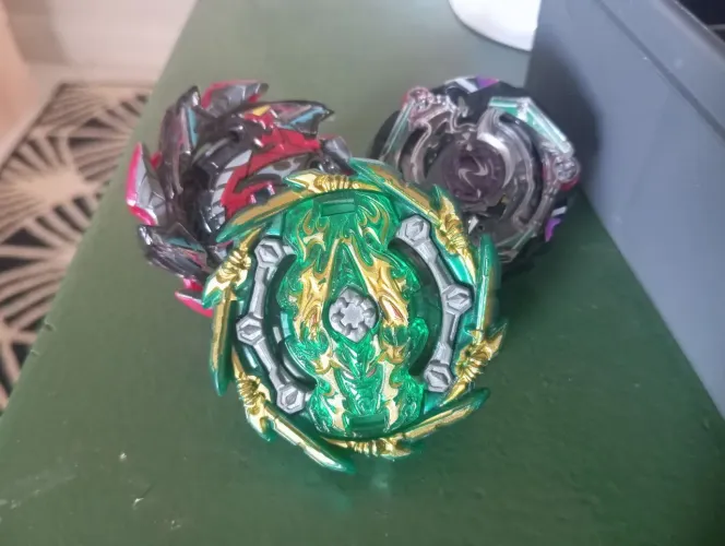 Lote de Beyblade Takara tomy