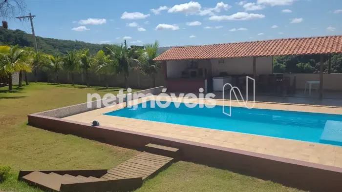 SÍTIO À VENDA CONFORTO, LAZER E TRANQUILIDADE!