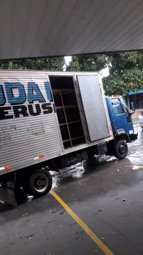 Fretes, oriente vilhe todos os dias