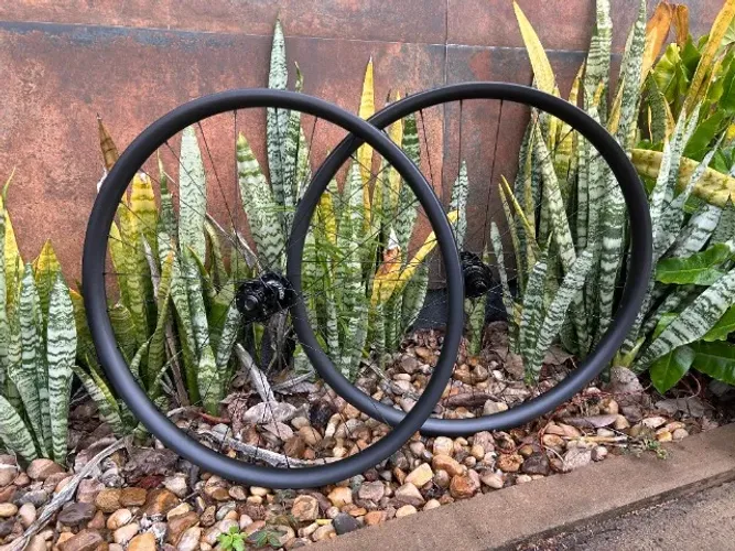 Par de rodas de Carbono Aro 29 Boost 30mm interno Cubos Kooser Raios Pillar