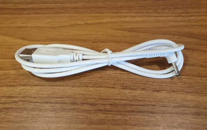 Cabo USB e Ponta Fina Alimentação 4.0x1.7