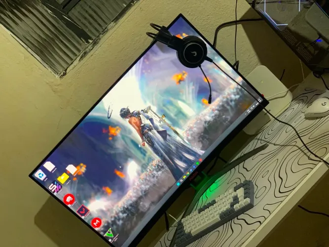 Pc gamer completo R7 3700x RX 7700XT