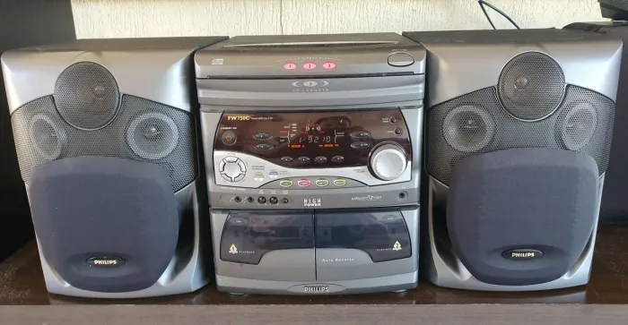 Microsystem Philips FW 750c