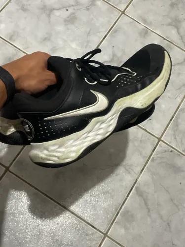 Tênis baquete Nike by fly mid 3