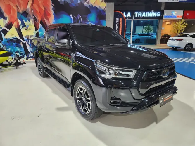 Toyota Hilux CD SRX Limited 4X4 2.8 TDI Die.aut 2023