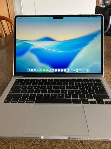Macbook Air M5 16GB 512GB - Quase sem uso. Sem detalhes. Bateria 100%