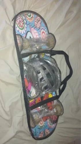 Skate semi novo