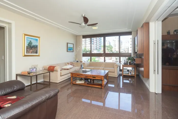 Apartamento mobiliado para alugar no Rio Branco com 2 quartos (2 suítes)