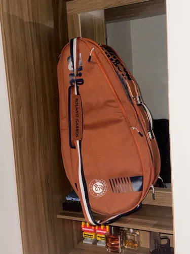 ? RAQUETEIRA WILSON ROLAND-GARROS 100% ORIGINAL ?