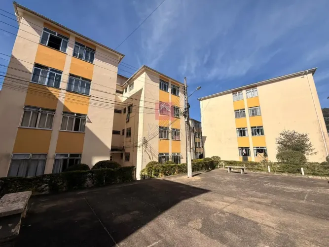 Apartamento para venda no BNH da Mosela, Petrópolis RJ.
