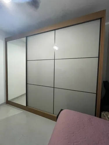 Armário 273cm guarda roupa com espelho casal 3 portas 6 gavetas MDF Cinamomo Offwhite