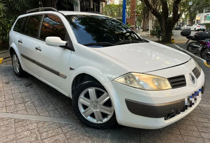 Renault Megane Grand Tour Dynam. Hi-flex 1.6 16V 2013