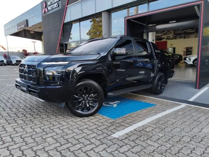 Mitsubishi TRITON Katana AT4 2026