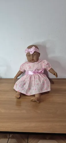 Boneca negra marca roma antiga e rara tipo trelele
