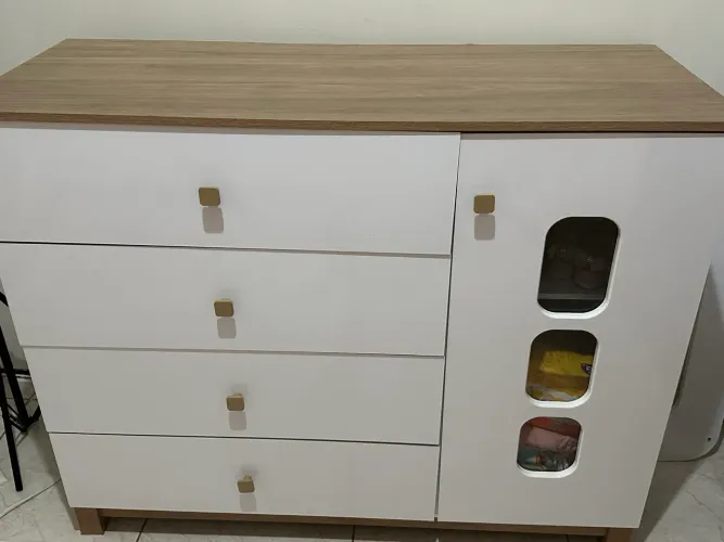 Cômoda 4 gavetas