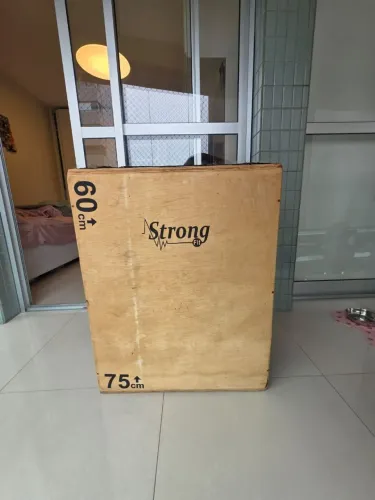 Caixa de madeira para crossfit Strongfit