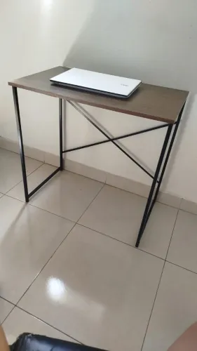 Mesa escrivaninha estilo industrial