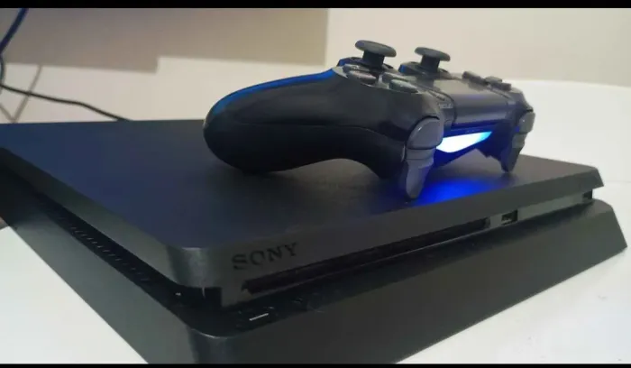 PlayStation 4 Desbloqueado 2 controles 19 jogos