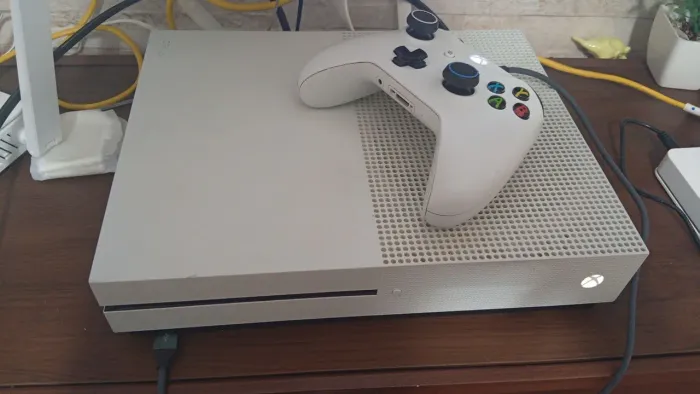 Xbox one (vendo ou troco)