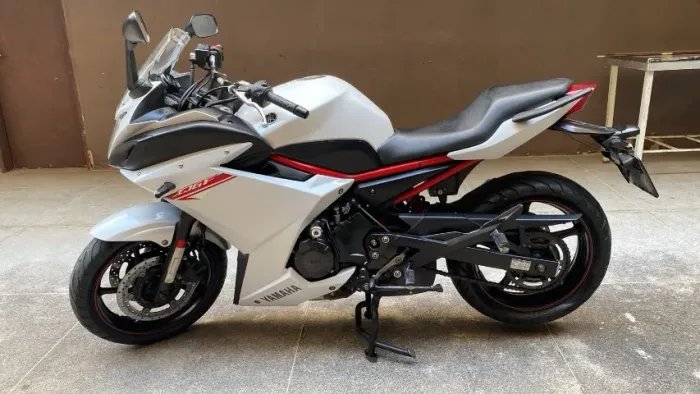 MOTO YAMAHA XJ6 600 2013 - ÚNICO DONO - BRANCA - IMPECÁVEL