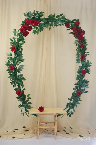 Arco de flores com banco largo