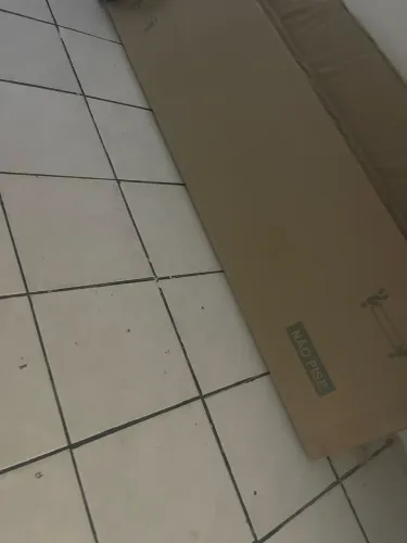 Guarda roupa na caixa